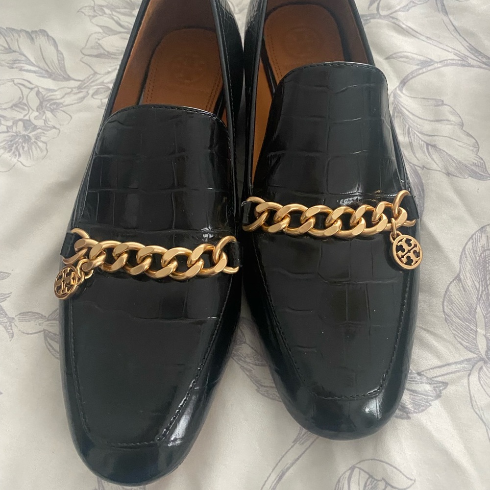 Tory Burch chain loafers